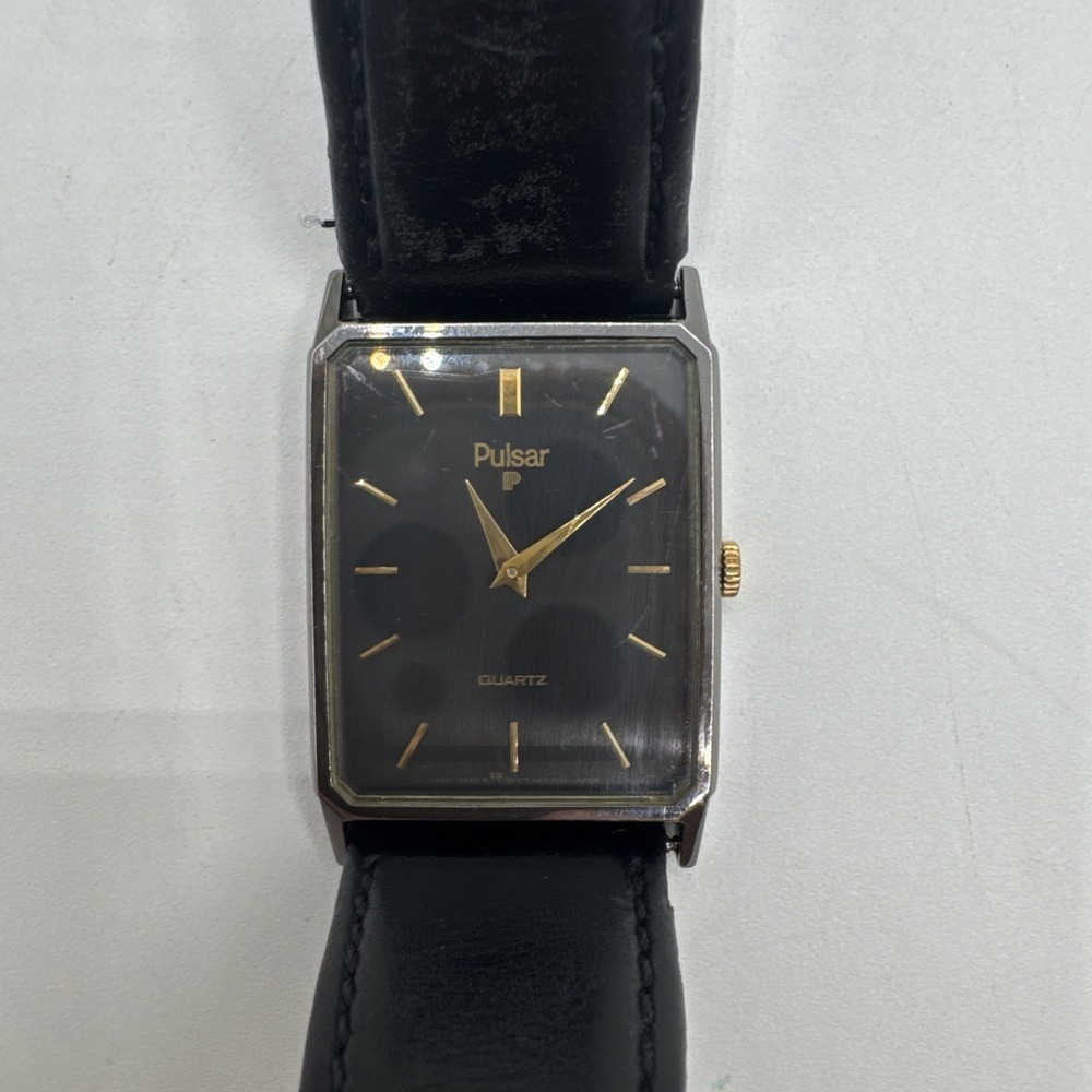 VINTAGE PULSAR Quartz WATCH V250-5210 Japan 1986 Black Face Gold Hands Rare